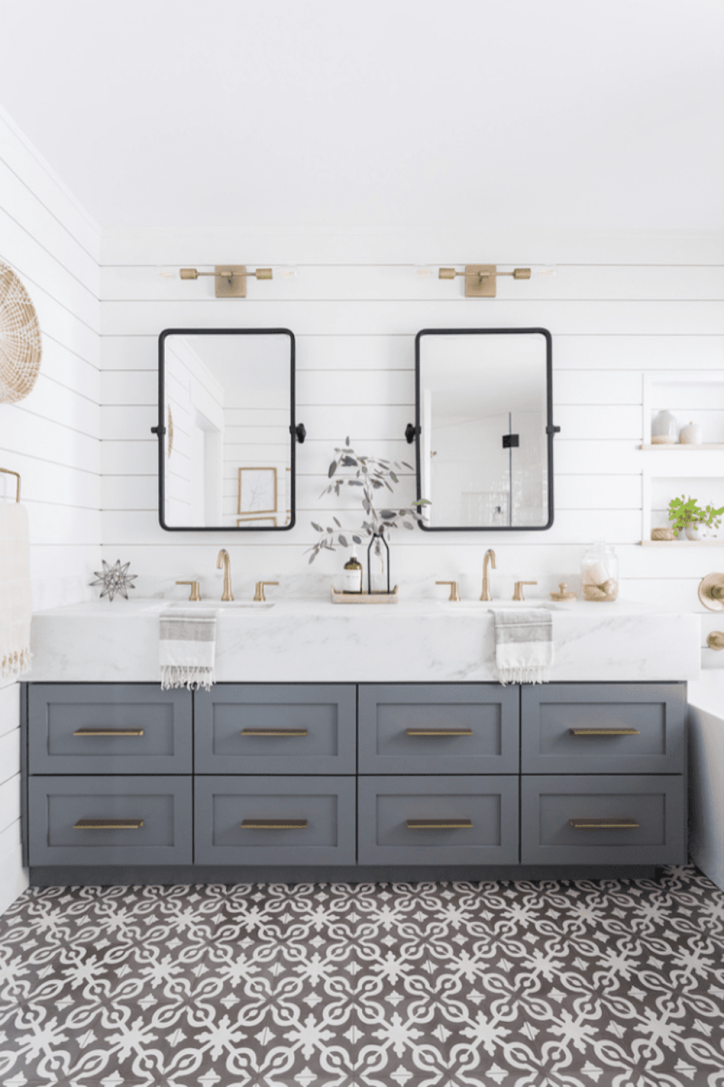 Picture of: Double Vanity Ideas to Try in Your Bathroom