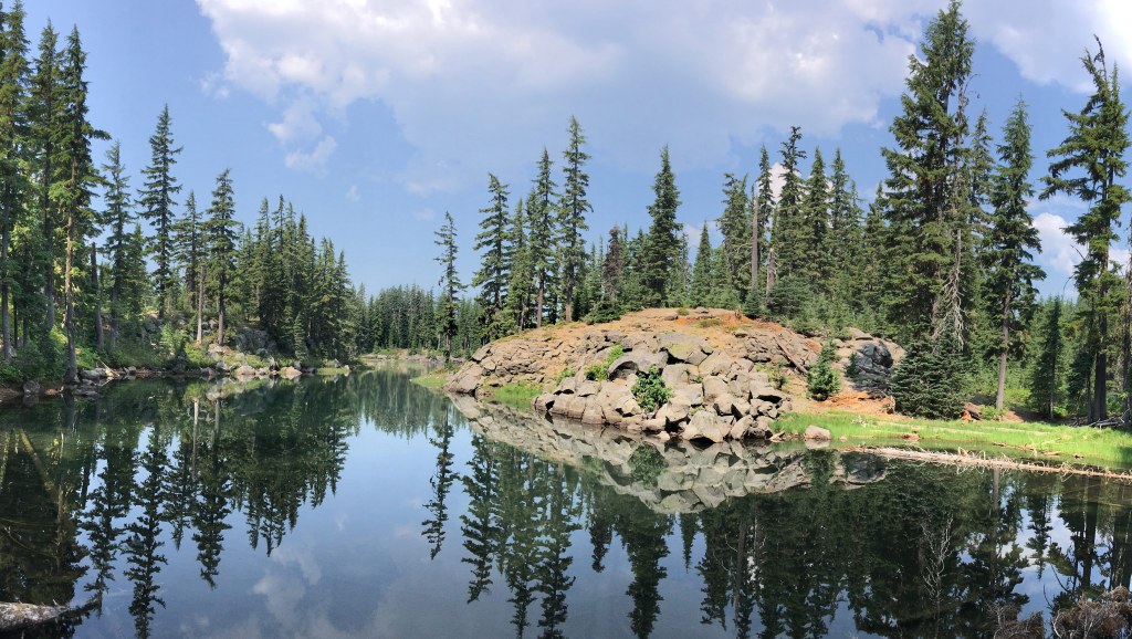 Picture of: Hike Sisters Mirror Lake without being attacked by mosquitoes