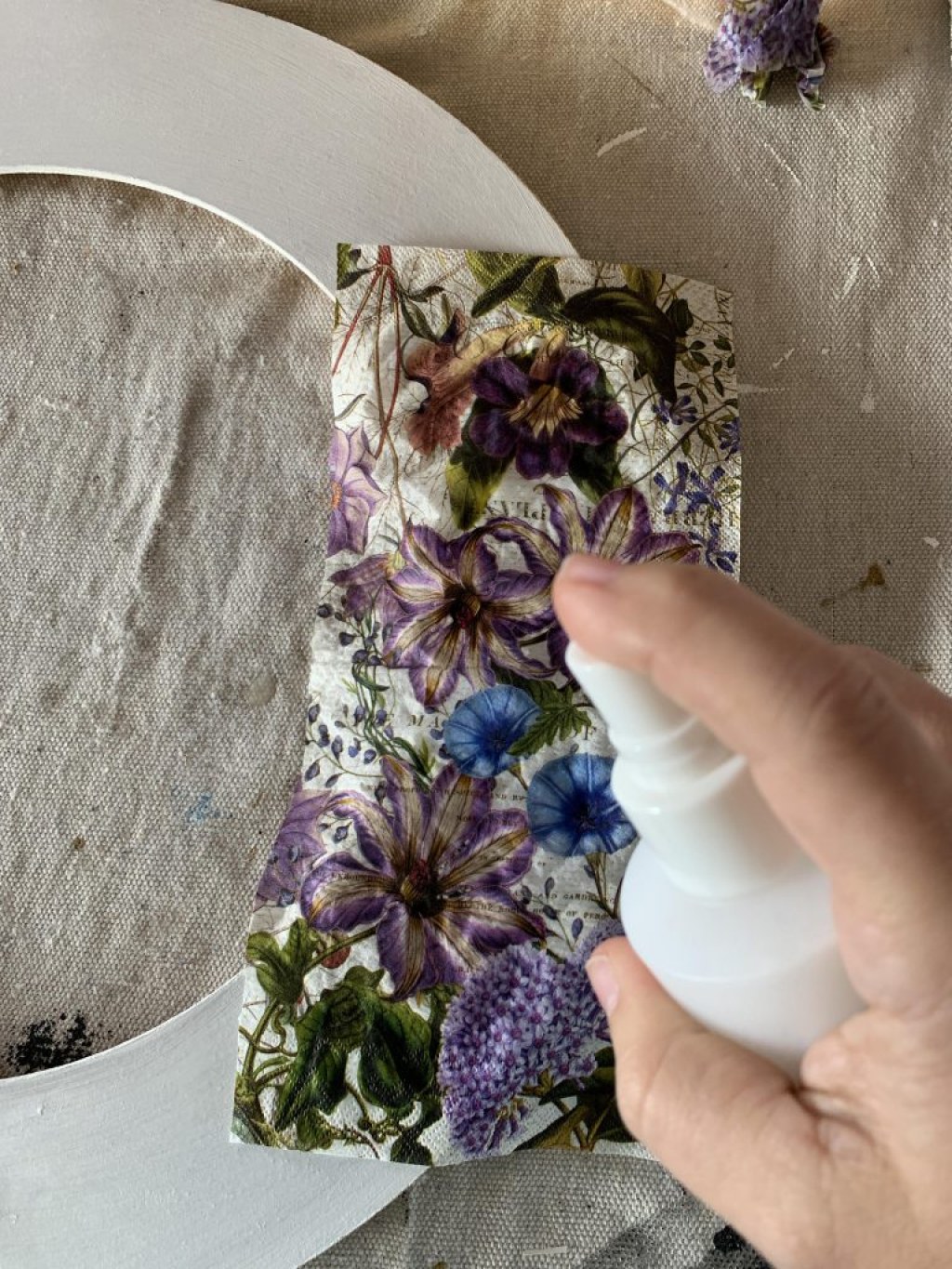 Picture of: How to Update a Mirror with Decoupage