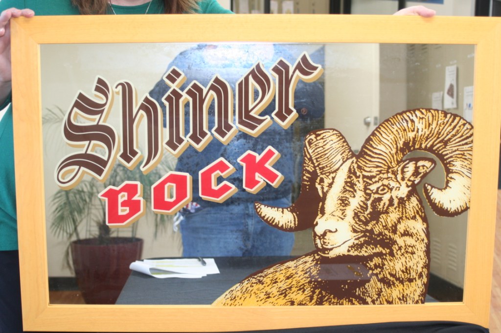 Picture of: Shiner Bock Beer Mirror  stcharles  Bid Now – ☑